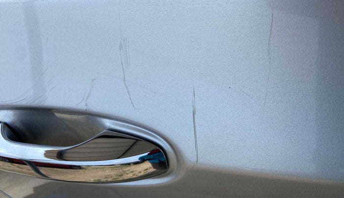 2013 Honda City 1.5L I-VTEC V MT, Petrol, Manual, 87,182 km, Right rear door - Minor scratches