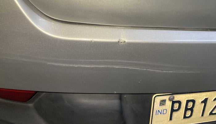 2016 Mahindra Kuv100 K8 D 5 STR, Diesel, Manual, 73,985 km, Rear bumper - Minor scratches