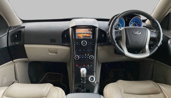 2017 Mahindra XUV500 W8, Diesel, Manual, 22,083 km, Dashboard