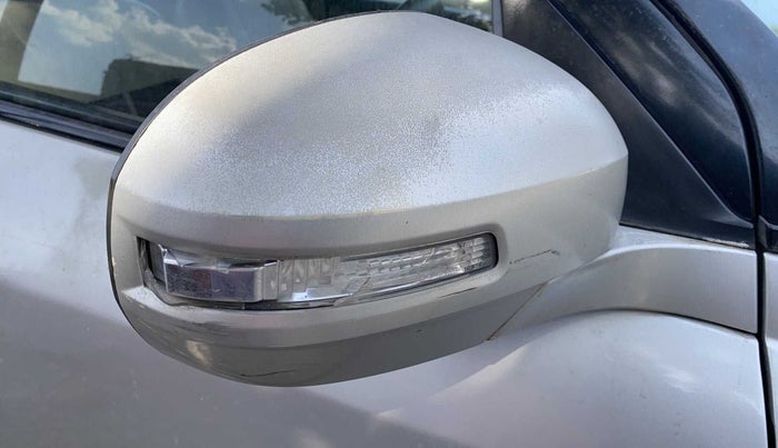 2012 Maruti Swift Dzire VXI, Petrol, Manual, 70,713 km, Right rear-view mirror - Indicator light has minor damage