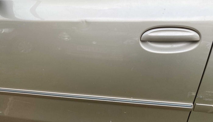 2011 Toyota Etios G, Petrol, Manual, 18,423 km, Front passenger door - Minor scratches