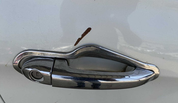 2019 Tata Tiago XZ PLUS DUAL TONE PETROL, Petrol, Manual, 62,543 km, Driver-side door - Slightly rusted