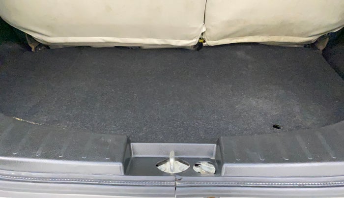 2017 Maruti Wagon R 1.0 VXI, Petrol, Manual, 55,676 km, Boot Inside