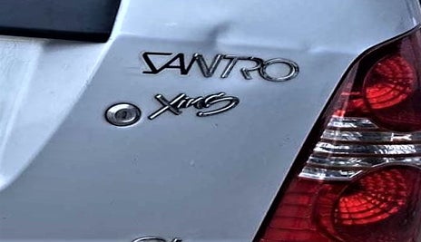 2011 Hyundai Santro Xing GL PLUS, Petrol, Manual, 1,08,707 km, Dicky (Boot door) - Slightly dented