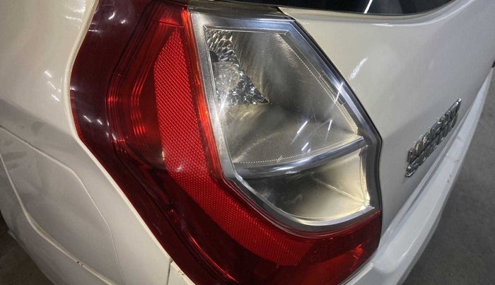 2015 Maruti Alto K10 VXI, Petrol, Manual, 46,785 km, Left tail light - Minor scratches