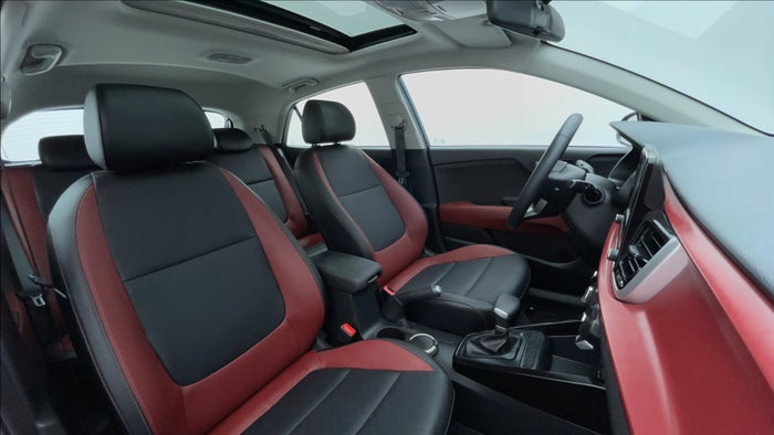 KIA RIO-Right Side Front Door Cabin View