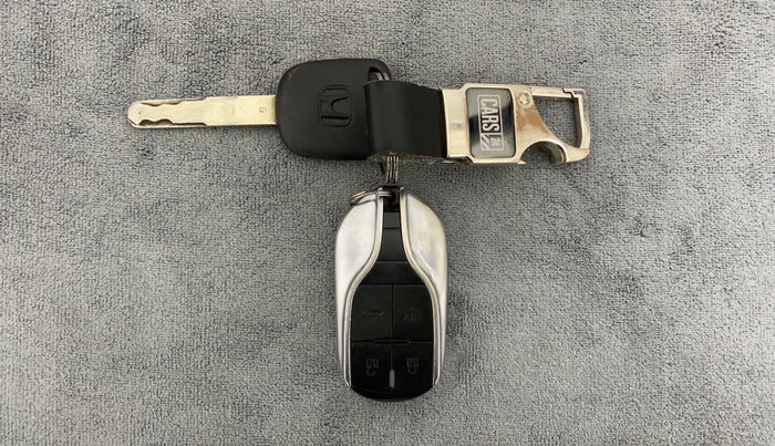 2019 Honda Amaze 1.2L I-VTEC E, Petrol, Manual, 46,995 km, Key Close Up