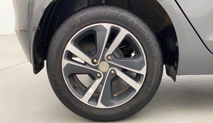 2022 Tata ALTROZ XZA PLUS, Petrol, Automatic, 5,107 km, Right Rear Wheel