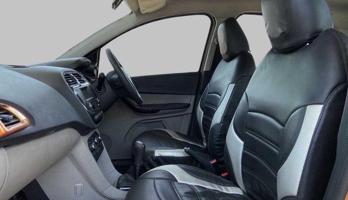 2018 Tata Tiago XZ PETROL, Petrol, Manual, 64,201 km, Right Side Front Door Cabin