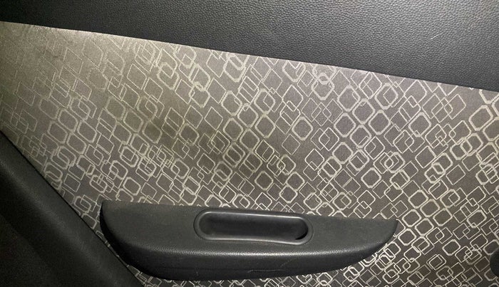 2017 Maruti Alto 800 LXI, Petrol, Manual, 51,759 km, Second-row left seat - Cover slightly stained