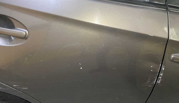 2015 Honda Brio S MT, Petrol, Manual, 67,194 km, Right rear door - Minor scratches