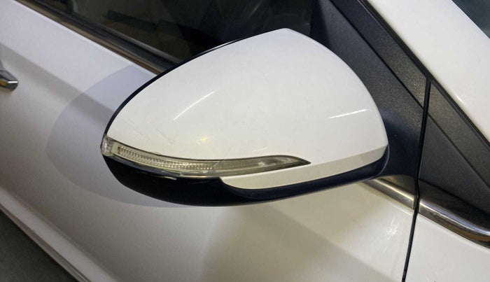 2018 Hyundai Verna 1.6 VTVT SX O, Petrol, Manual, 43,048 km, Right rear-view mirror - Indicator light not working