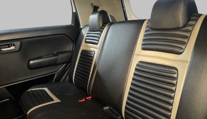 2019 Maruti New Wagon-R VXI 1.2, Petrol, Manual, 38,514 km, Right Side Rear Door Cabin