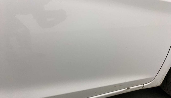 2016 Honda Amaze 1.2L I-VTEC S, Petrol, Manual, 68,414 km, Driver-side door - Slightly rusted