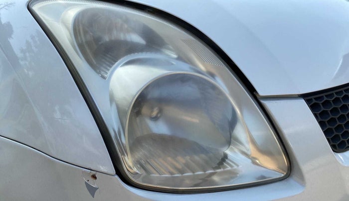 2011 Maruti Swift VXI, Petrol, Manual, 65,851 km, Right headlight - Faded