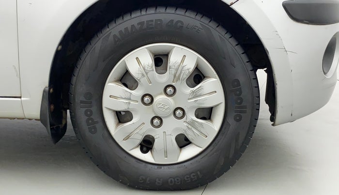 2010 Hyundai i10 MAGNA 1.1, Petrol, Manual, 1,20,101 km, Right Front Wheel