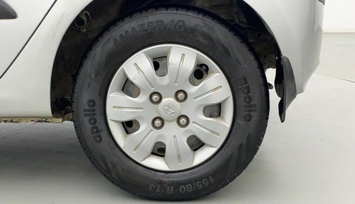 2010 Hyundai i10 MAGNA 1.1, Petrol, Manual, 1,20,101 km, Left Rear Wheel
