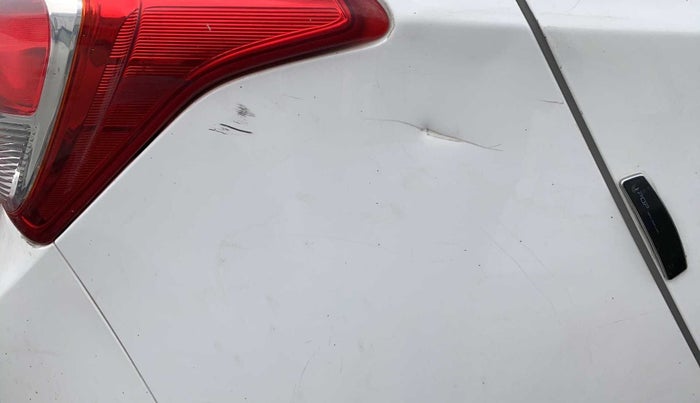 2013 Hyundai Grand i10 SPORTZ 1.2 KAPPA VTVT, Petrol, Manual, 82,182 km, Right quarter panel - Minor scratches