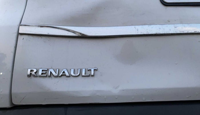 2019 Renault TRIBER RXL MT, Petrol, Manual, 37,166 km, Dicky (Boot door) - Paint has minor damage