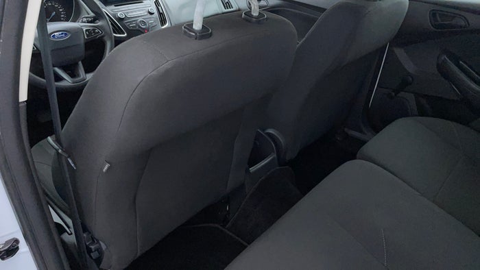 FORD FOCUS-Seat LHS Front Faded