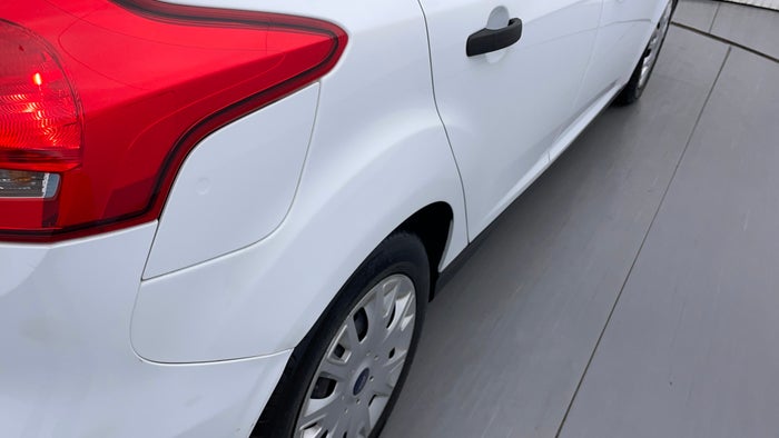 FORD FOCUS-Bumper Rear Misaligned