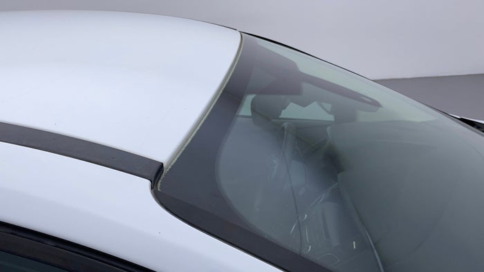 FORD FOCUS-Windshield Front Air Bubbles