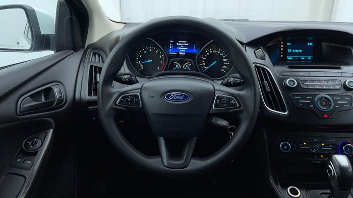FORD FOCUS-Steering Wheel Close-up