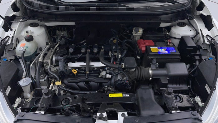 NISSAN KICKS-Engine Bonet View