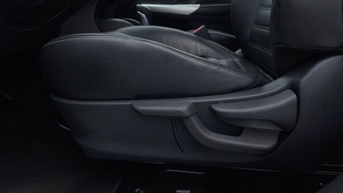 NISSAN KICKS-Driver Side Adjustment Panel