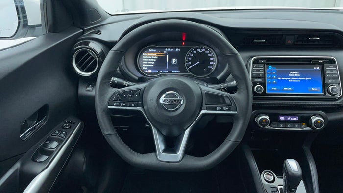 NISSAN KICKS-Steering Wheel Close-up