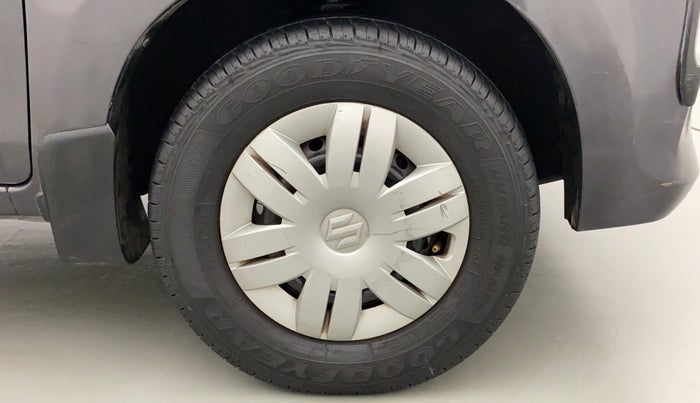 2018 Maruti Alto 800 VXI, Petrol, Manual, 65,730 km, Right Front Wheel