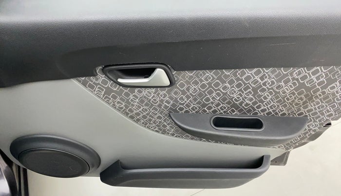 2018 Maruti Alto 800 VXI, Petrol, Manual, 65,730 km, Driver Side Door Panels Control