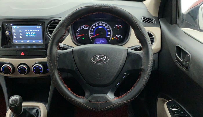 2017 Hyundai Grand i10 MAGNA 1.2 KAPPA VTVT, CNG, Manual, 40,924 km, Steering Wheel Close Up