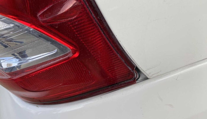 2017 Toyota Etios GD, Diesel, Manual, 94,644 km, Right tail light - Minor damage