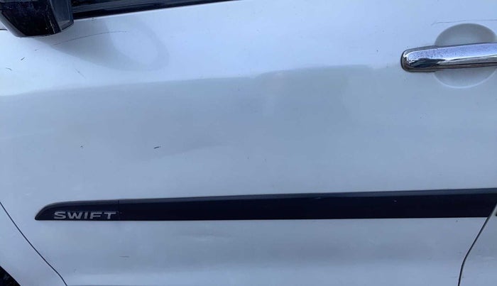 2016 Maruti Swift VDI ABS, Diesel, Manual, 97,062 km, Front passenger door - Slightly dented