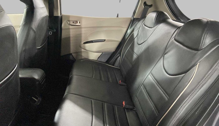 2019 Hyundai NEW SANTRO SPORTZ CNG, CNG, Manual, 21,619 km, Right Side Rear Door Cabin