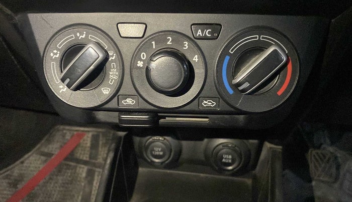 2018 Maruti Swift VXI, Petrol, Manual, 43,312 km, AC Unit - Minor issues in the main switch