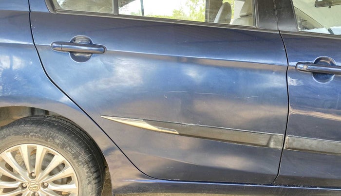 2019 Maruti Ciaz DELTA 1.5 SHVS MT PETROL, Petrol, Manual, 91,532 km, Right rear door - Paint has faded