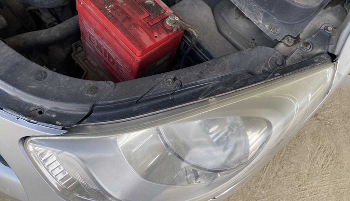 2014 Hyundai i10 MAGNA 1.1, Petrol, Manual, 55,165 km, Left headlight - Clamp has minor damage