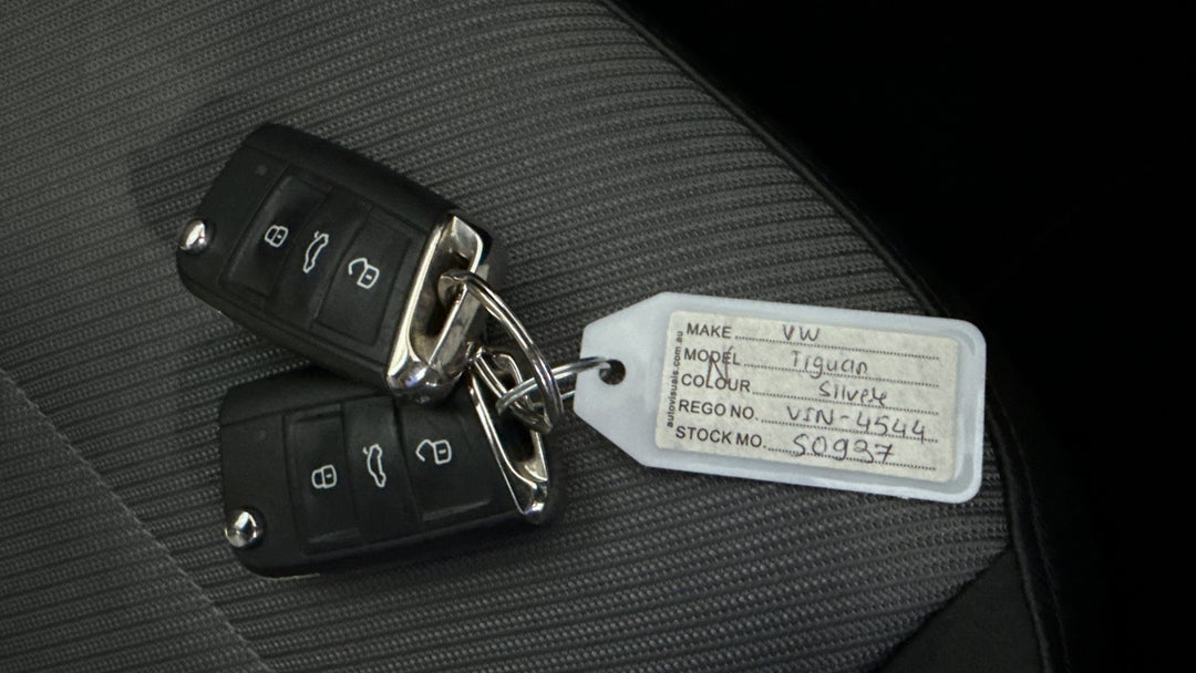 2019 Volkswagen Tiguan 132 Tsi R-line Edition, Automatic, 44280 km, Key Close-up