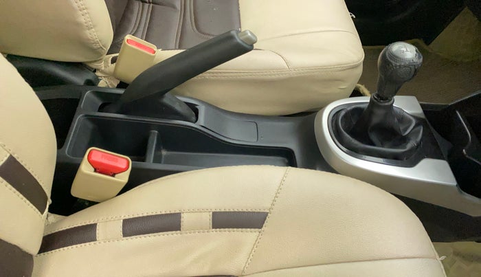 2018 Honda Jazz 1.2L I-VTEC V, Petrol, Manual, 23,038 km, Gear Lever