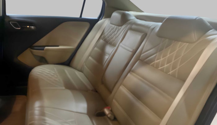 2018 Honda City 1.5L I-VTE V CVT, Petrol, Automatic, 45,413 km, Right Side Rear Door Cabin