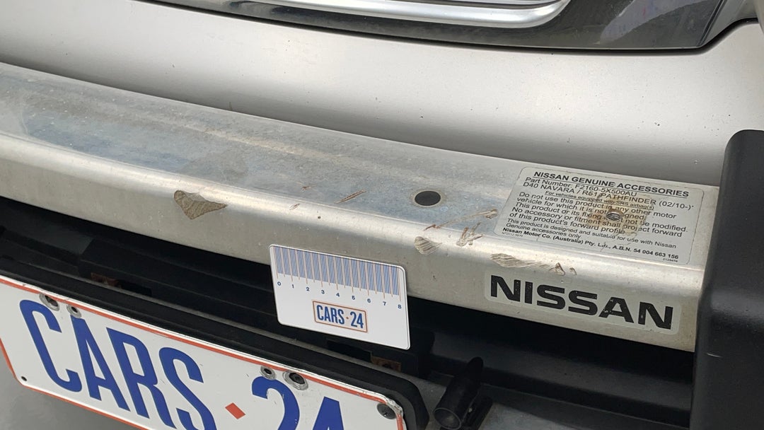 2013 Nissan Navara St (4x4), Manual, 232773 km, Bumper Front Dent