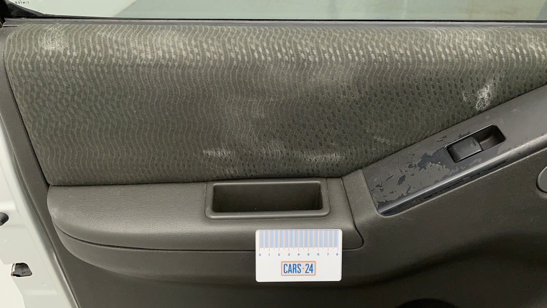 2013 Nissan Navara St (4x4), Manual, 232773 km, Door Interior Front LHS Scuff