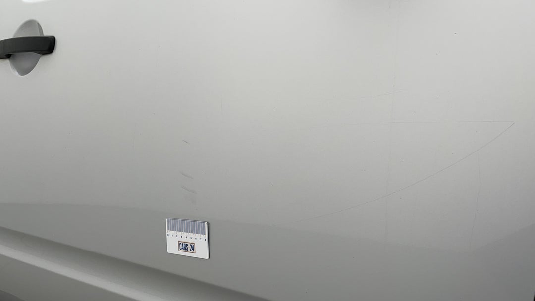 2013 Nissan Navara St (4x4), Manual, 232773 km, Doors Front RHS Scratch