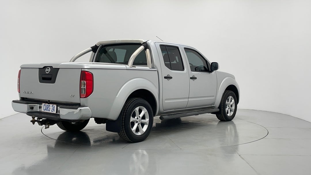 2013 Nissan Navara St (4x4), Manual, 232773 km, Right Back Diagonal (45- Degree) View