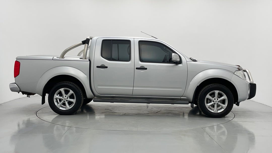 2013 Nissan Navara St (4x4), Manual, 232773 km, Right Side View