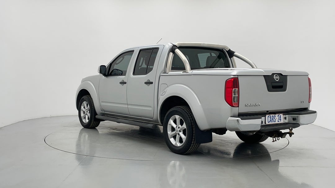 2013 Nissan Navara St (4x4), Manual, 232773 km, Left Back Diagonal (45- Degree) View