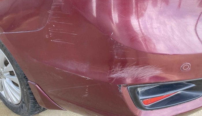 2015 Maruti Ciaz ZDI, Diesel, Manual, 1,15,516 km, Rear bumper - Paint is slightly damaged