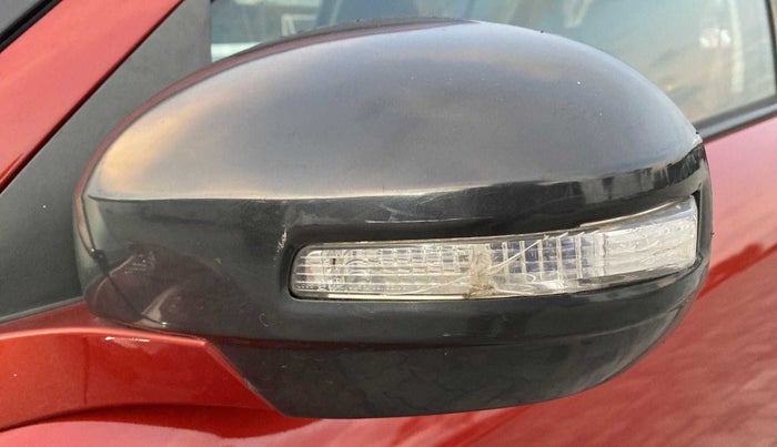 2013 Maruti Swift VXI, Petrol, Manual, 77,965 km, Left rear-view mirror - Indicator light has minor damage